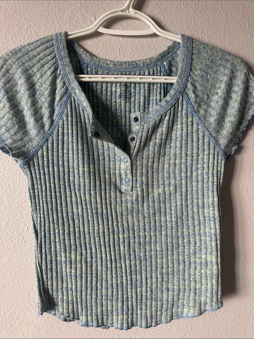 American Eagle sz M Women’s Ribbed Short-Sleeve Henley Top Light Blue/Green EUC